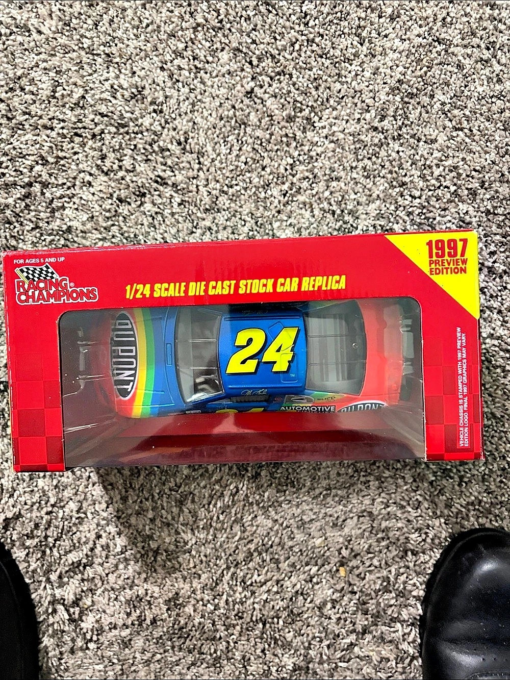 Racing Champions Jeff Gordon #24 DuPont 1997 Preview Edition 1/24 Scale Die Cast